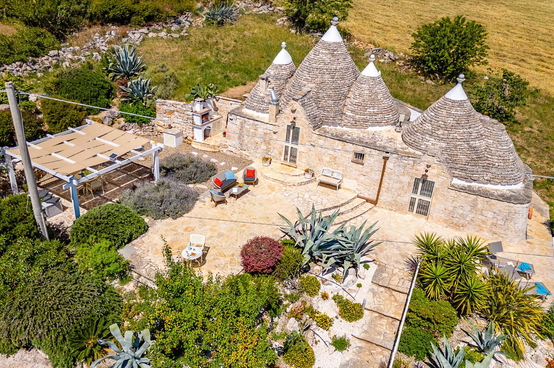 Villa Trulli Isabella, Martina Franca, Apulia