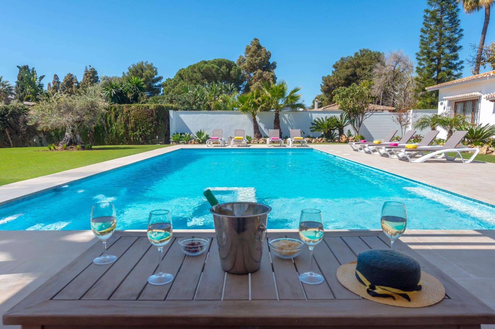 Villa Ramos, San Pedro De Alcantara, &#x41A;&#x43E;&#x441;&#x442;&#x430; &#x434;&#x435;&#x43B; &#x421;&#x43E;&#x43B;