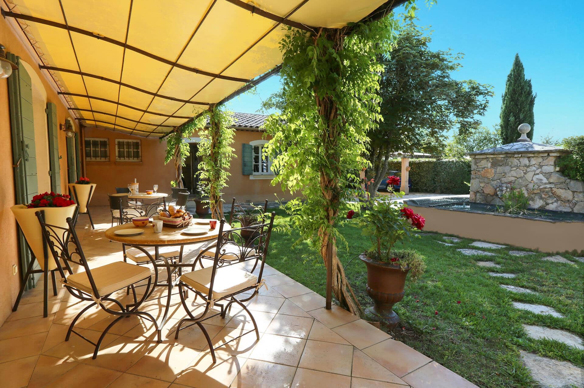 Villa Jas Fontaine, Lorgues, Francoska riviera