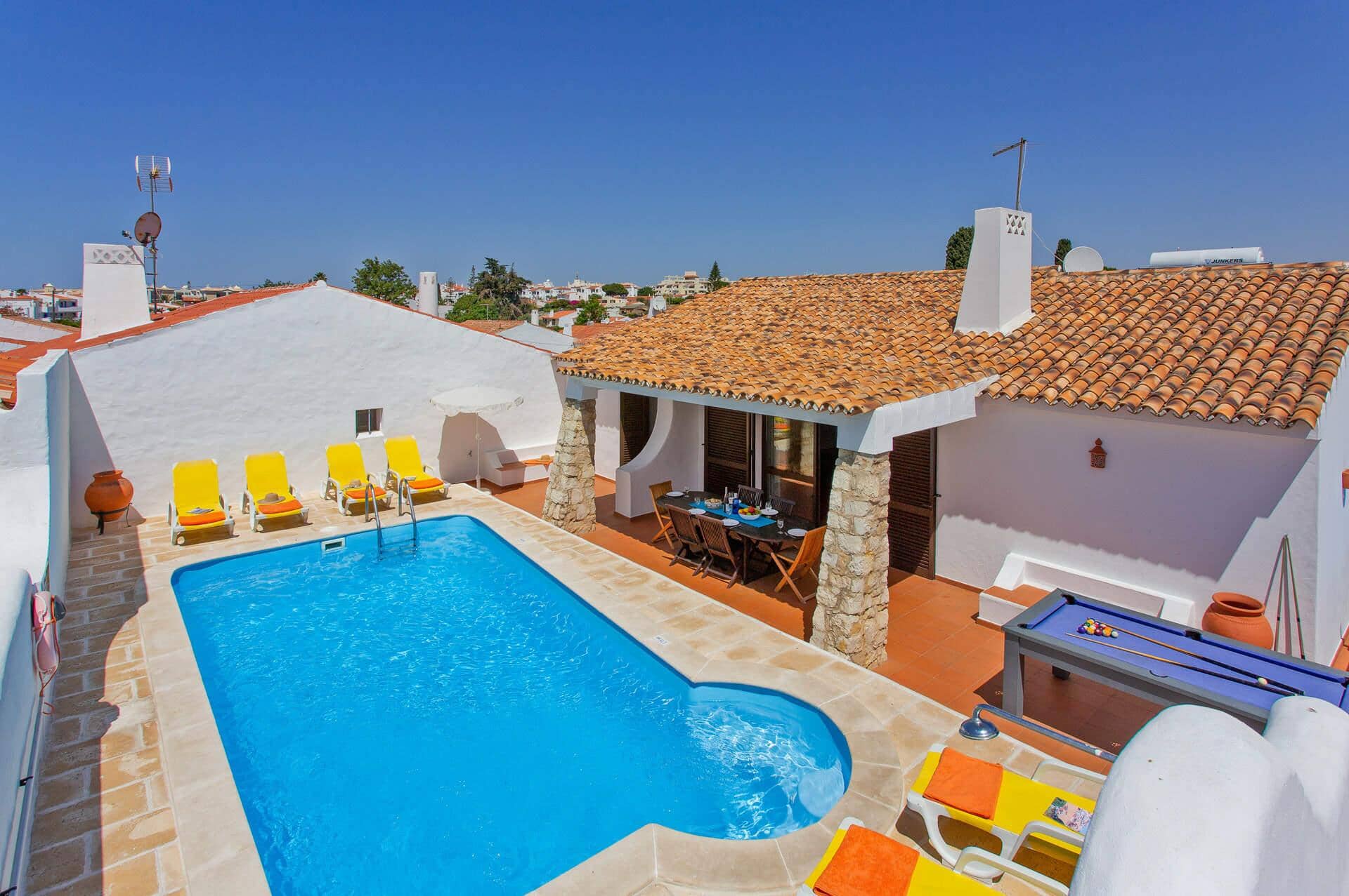 Villa Aveiros, Praia D&#x27;Oura, Algarve