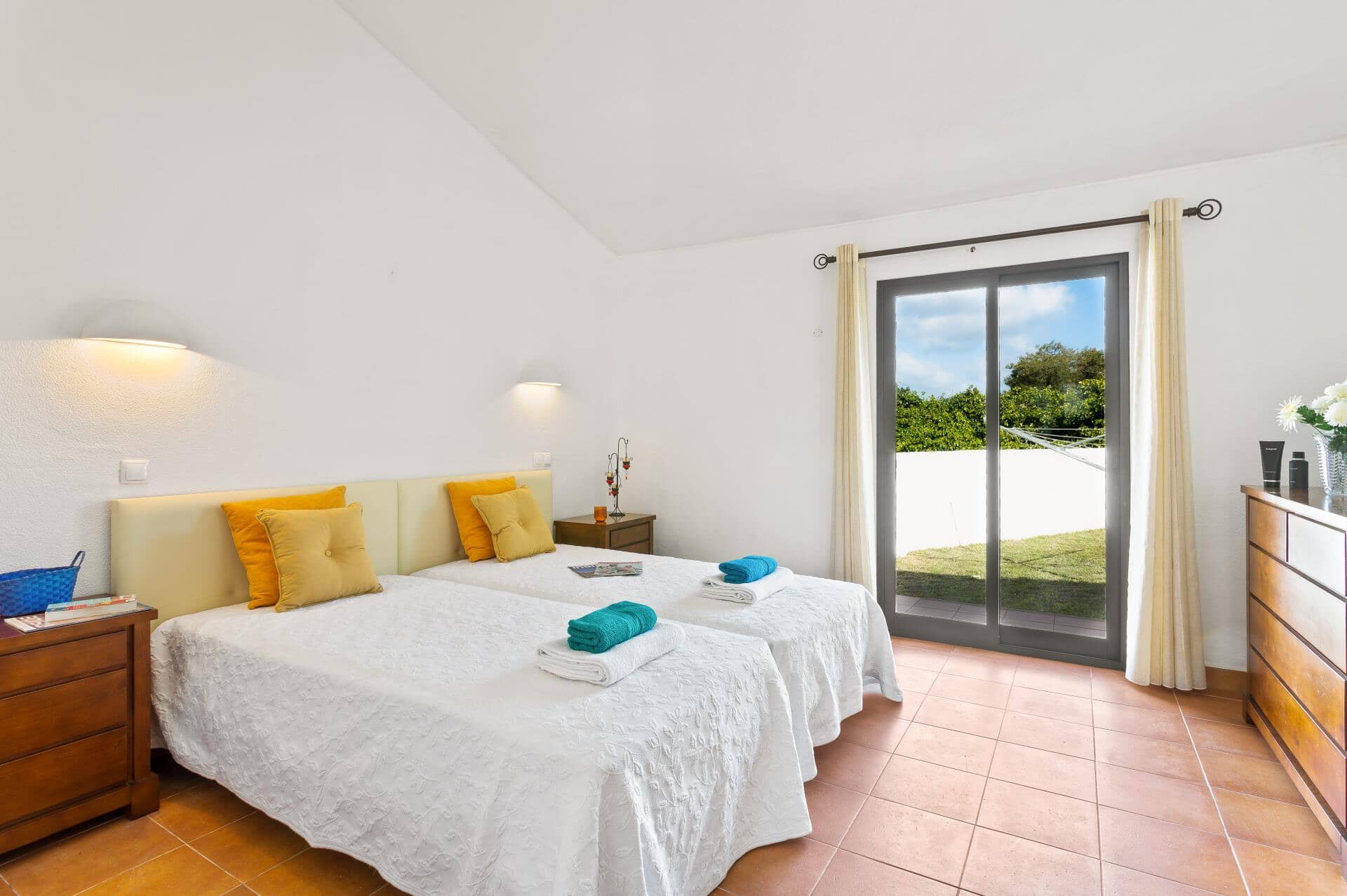 Villa Aveiros, Praia D&#x27;Oura, Algarve