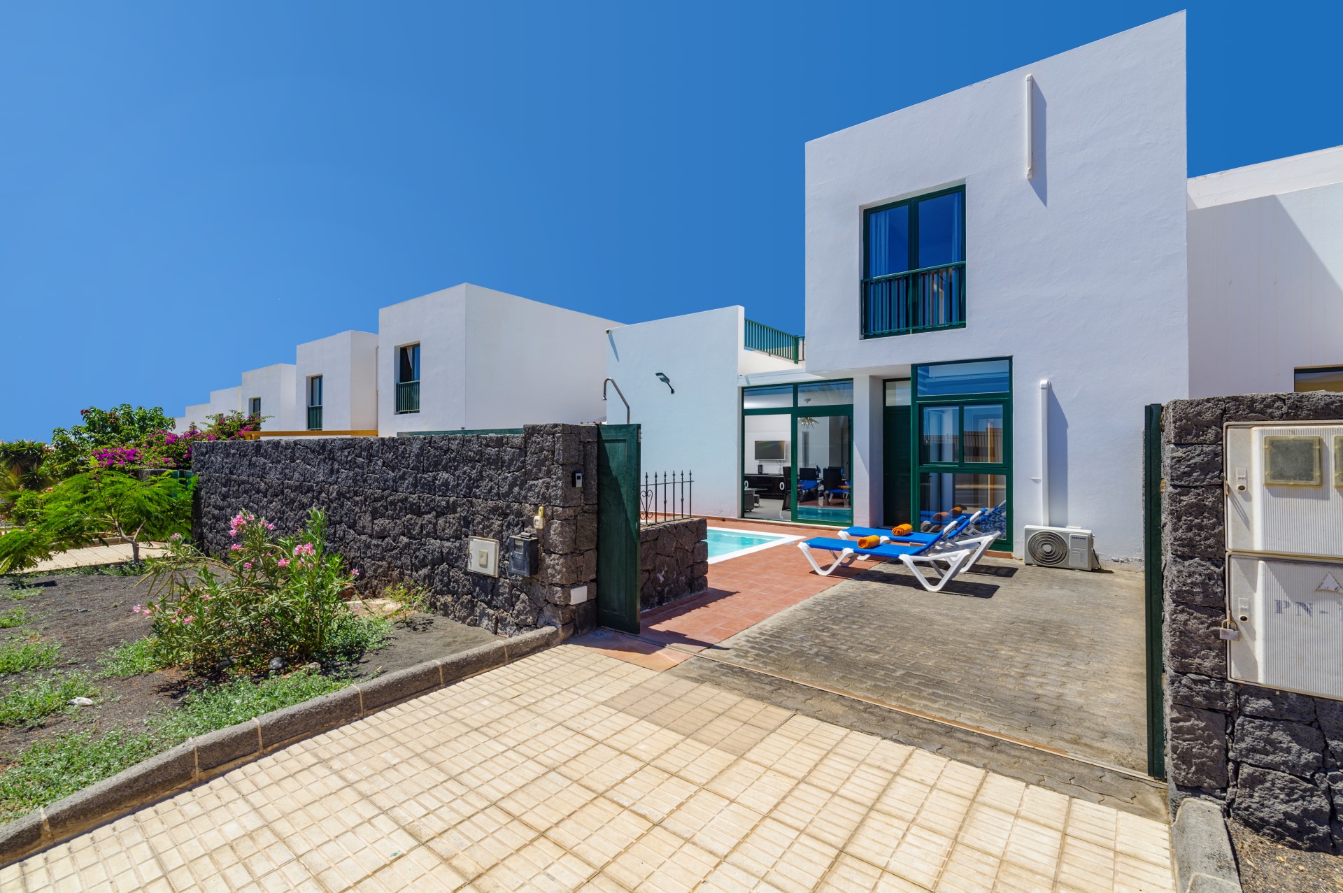 Villa Sunshine Lanzarote In Costa Teguise, Lanzarote | Villa Plus