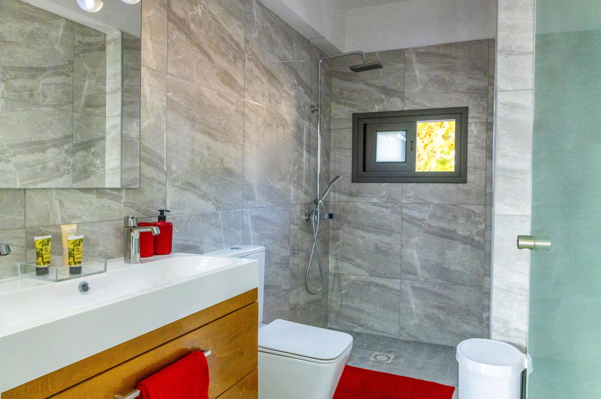 Villa Diamanti, Coral Bay, Cipar