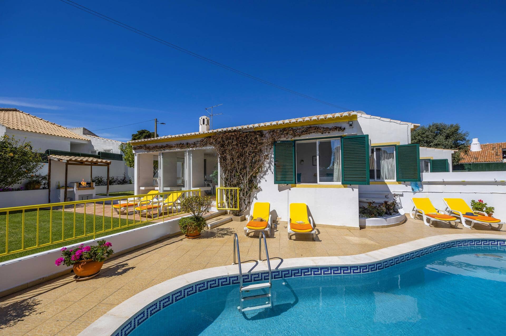 Villa Pinheiro Oura, Praia D&#x27;Oura, Algarve