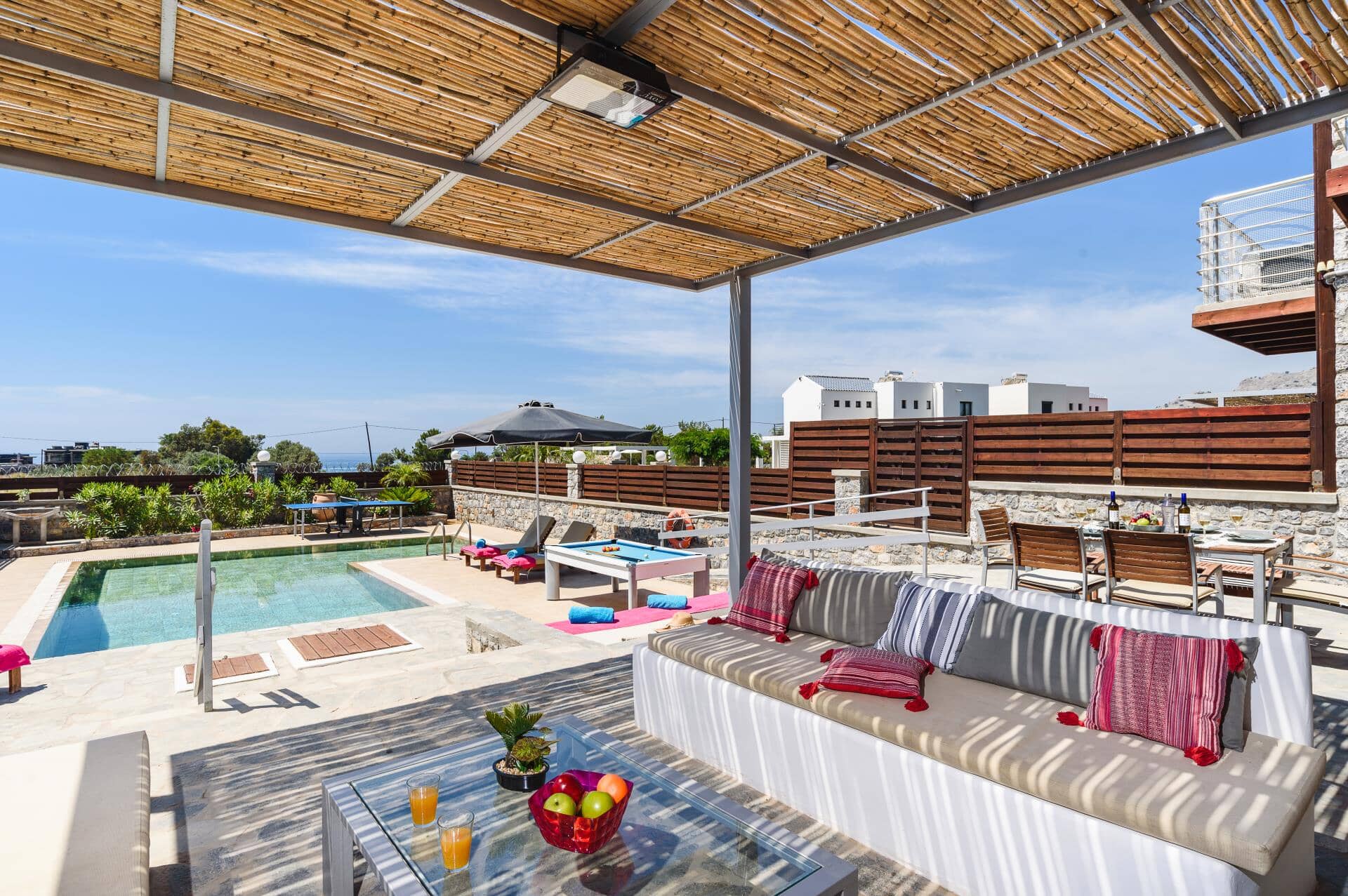 Villa Beatris Seastone, Lardos, Roda