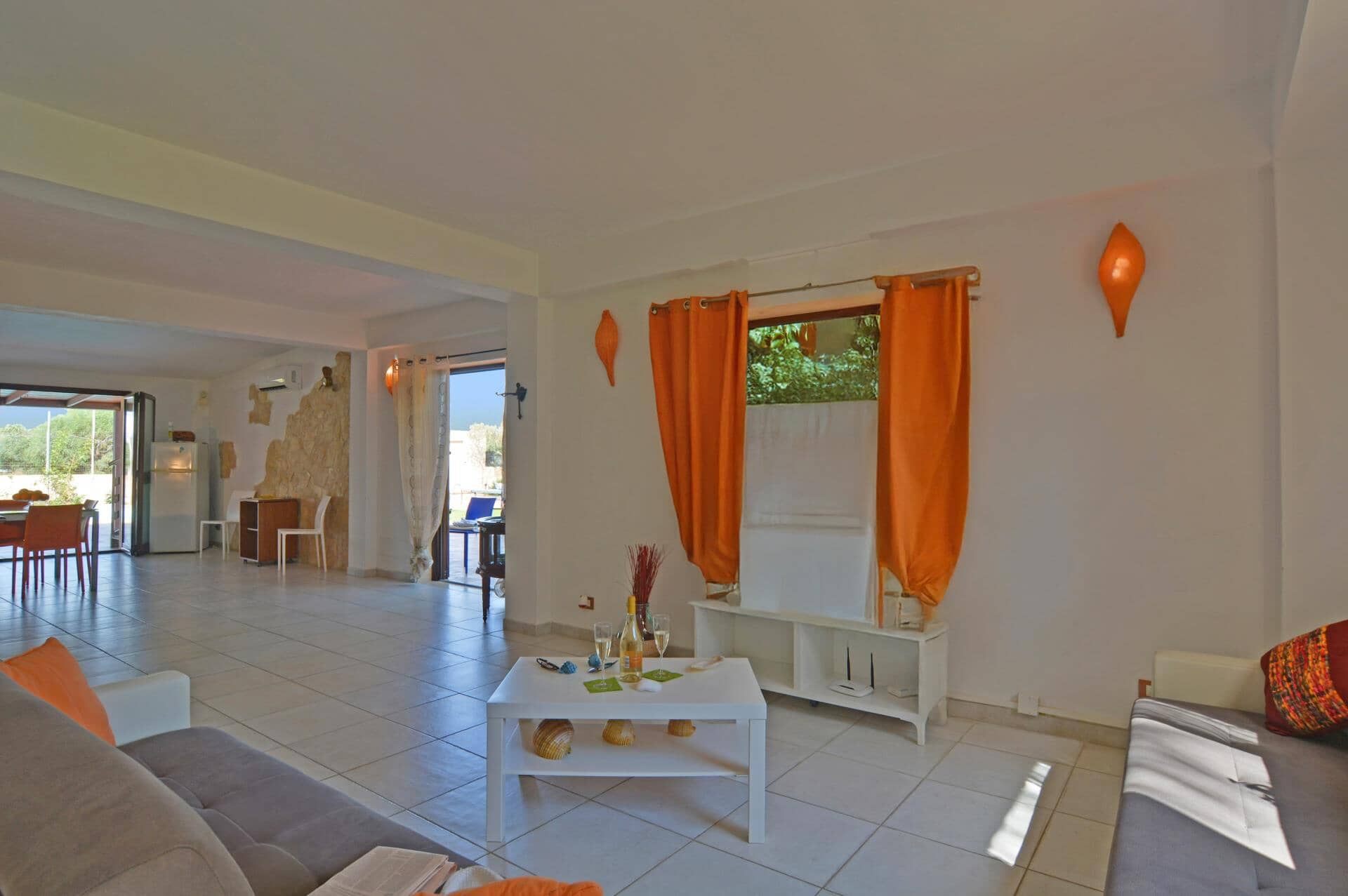 Villa Garofani, Punta Secca, &#x3A3;&#x3B9;&#x3BA;&#x3B5;&#x3BB;&#x3AF;&#x3B1;