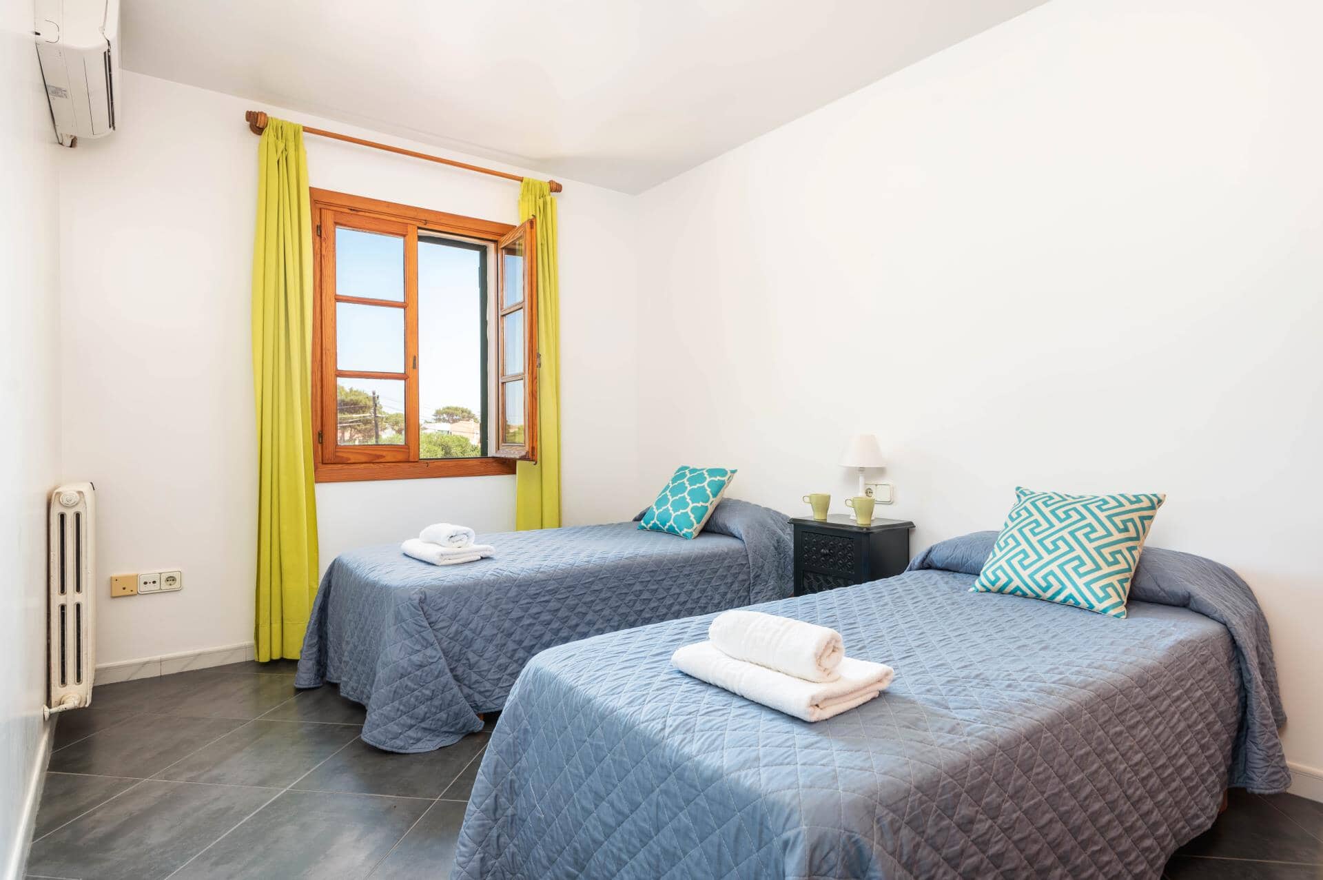 Villa Xabec, Calan Forcat, &#x39C;&#x3B9;&#x3BD;&#x3CC;&#x3C1;&#x3BA;&#x3B1;