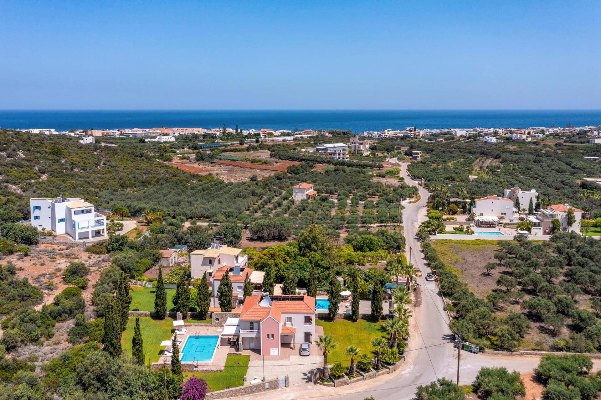 Villa Argi, Sisi, Kr&#x113;ta