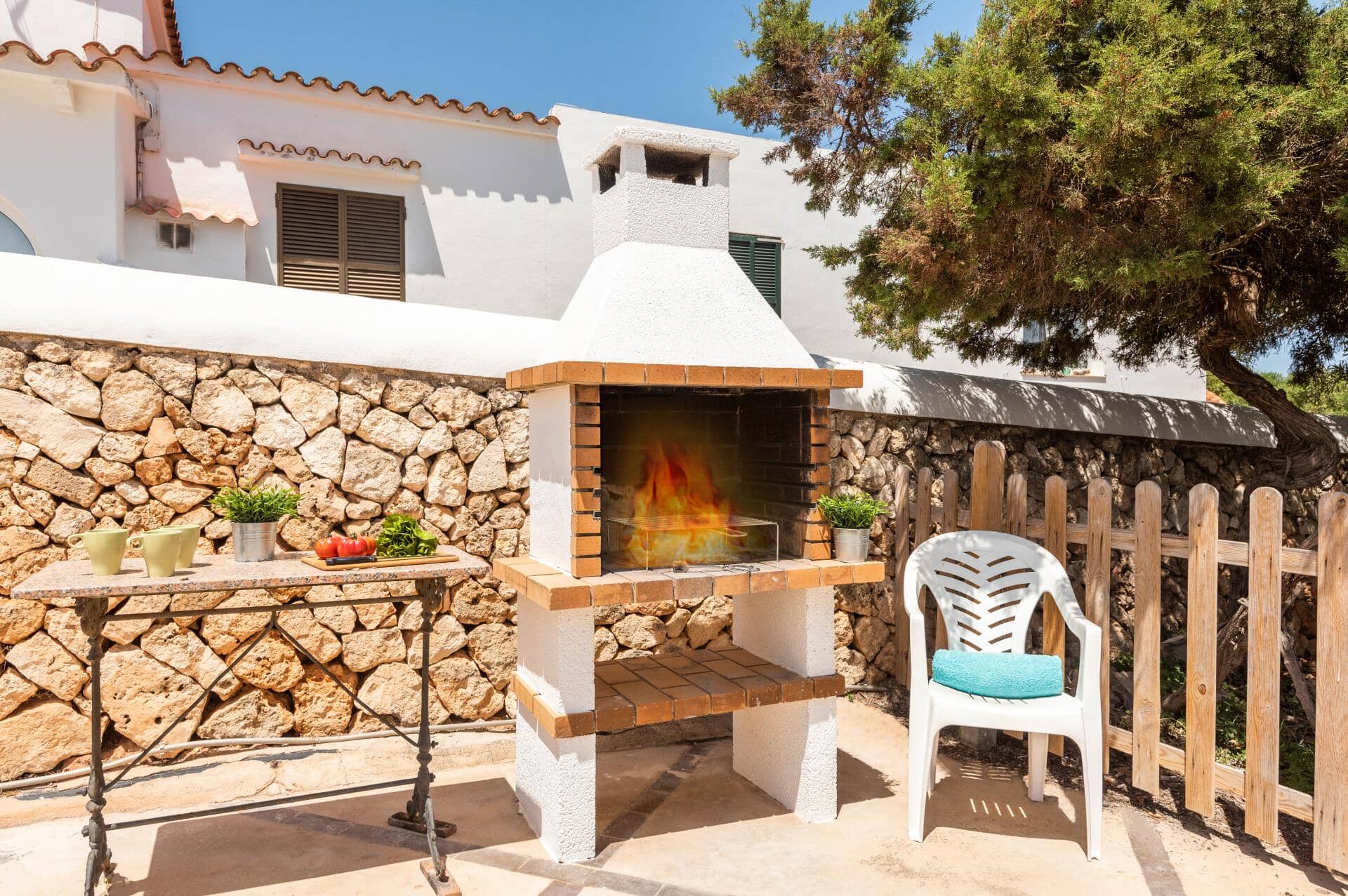 Villa Xabec, Calan Forcat, &#x39C;&#x3B9;&#x3BD;&#x3CC;&#x3C1;&#x3BA;&#x3B1;